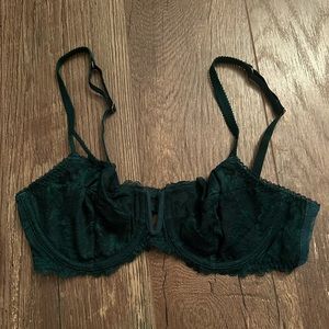 FREE PEOPLE green lace bra 34B (small)